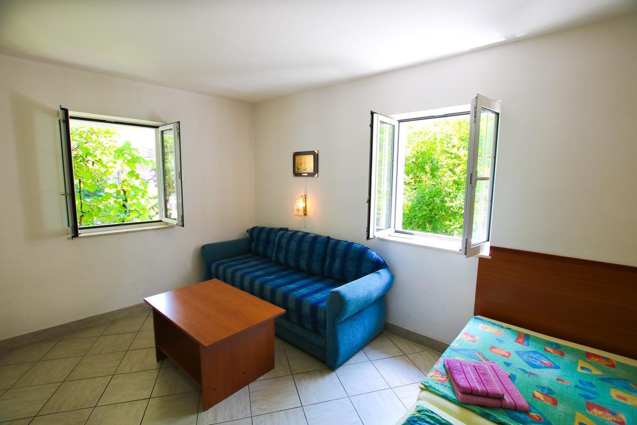 Guest House Saga تْشيرسيك نوفي المظهر الخارجي الصورة